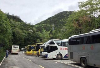 三爪仑景区&ldquo;五一&rdquo;小长假游客火爆